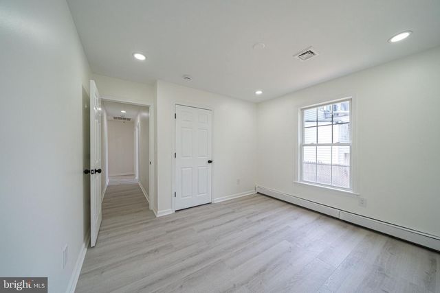 316 NEWPORT RD, Bristol, PA 19007