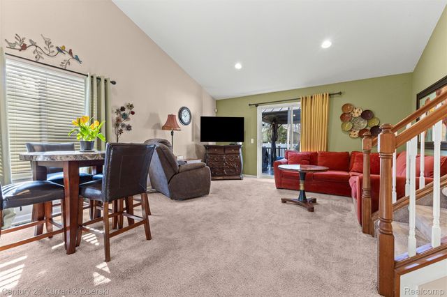 3633 Richmond St, Waterford Charter Township, MI 48328