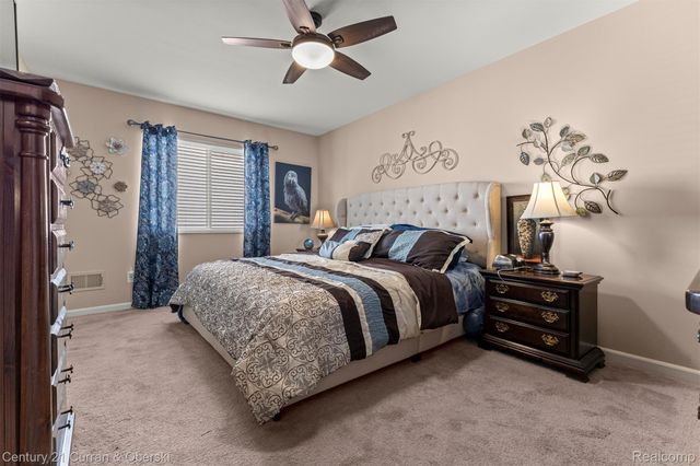 3633 Richmond St, Waterford Charter Township, MI 48328