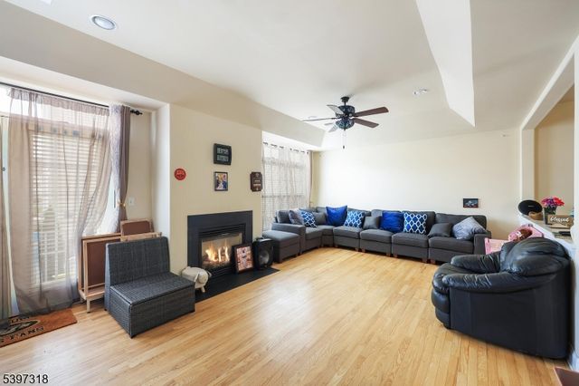 1427 Barnhardt Ln, Rahway City, NJ 07065