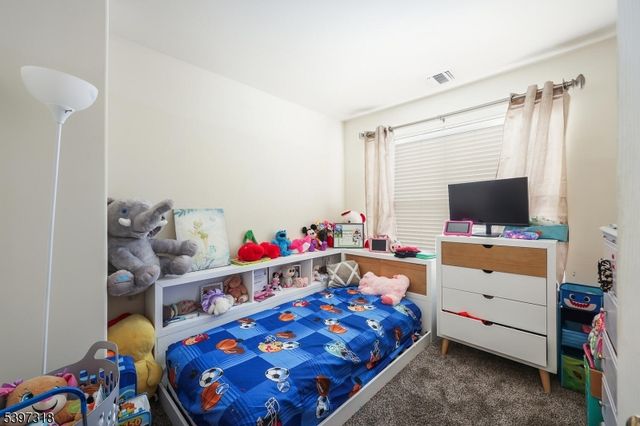 1427 Barnhardt Ln, Rahway City, NJ 07065