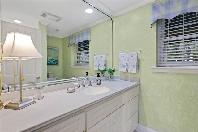 121 N Palisades Drive, Signal Mountain, TN 37377