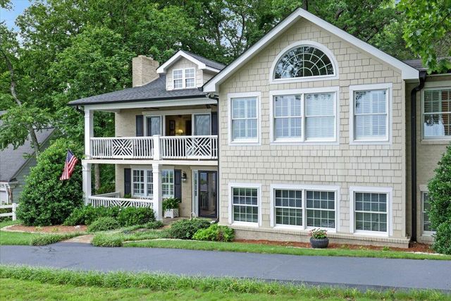 121 N Palisades Drive, Signal Mountain, TN 37377