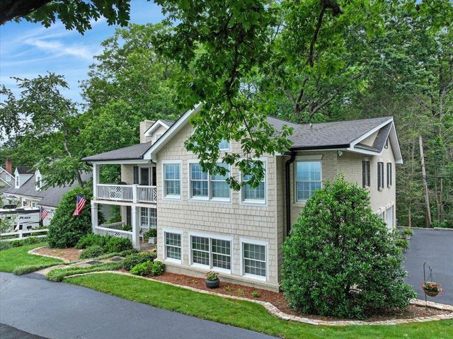 121 N Palisades Drive, Signal Mountain, TN 37377
