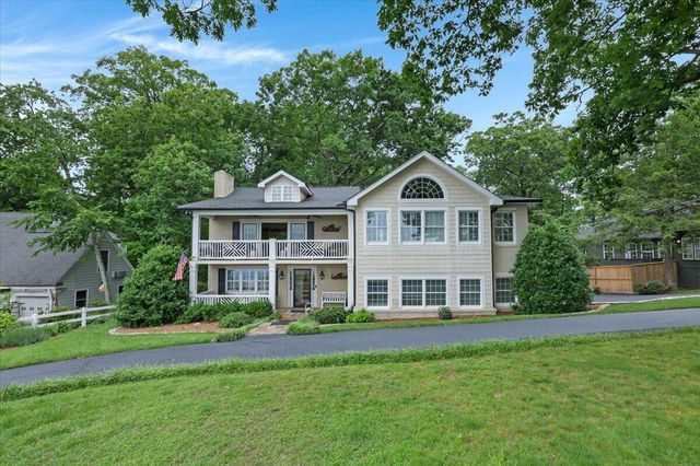 121 N Palisades Drive, Signal Mountain, TN 37377