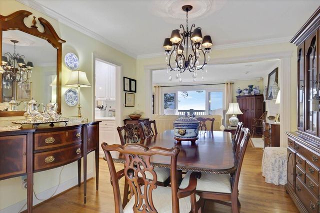 121 N Palisades Drive, Signal Mountain, TN 37377