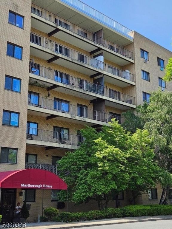 44 S Main St 6J, Lodi Boro, NJ 07644