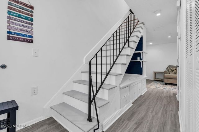 81 Whispering Oaks Way, Jackson, NJ 08527