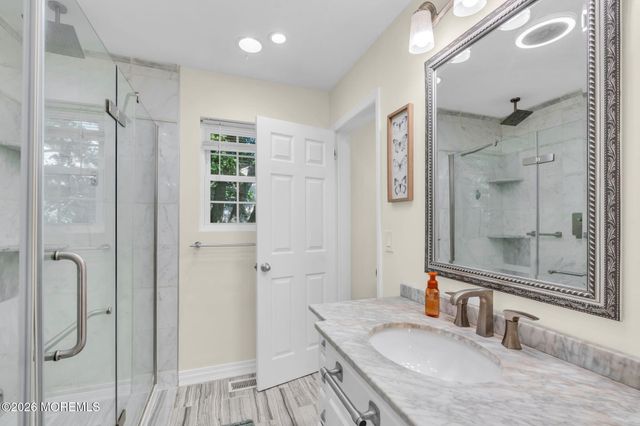 81 Whispering Oaks Way, Jackson, NJ 08527