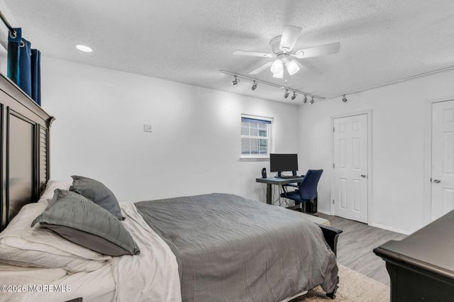 81 Whispering Oaks Way, Jackson, NJ 08527