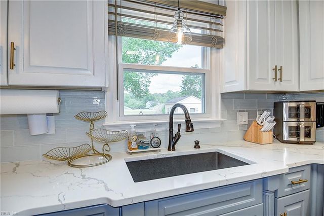 609 San Pedro DR, Chesapeake, VA 23322