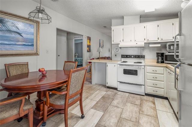 24 MEADOWLARK CIRCLE, Ellenton, FL 34222