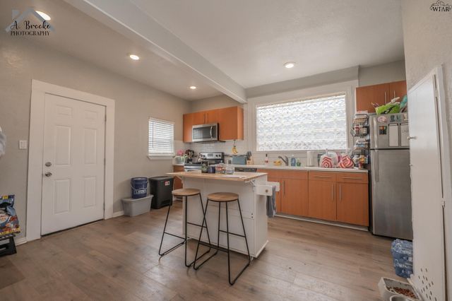 1717 ELIZABETH AVENUE, Wichita Falls, TX 76301