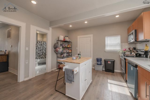 1717 ELIZABETH AVENUE, Wichita Falls, TX 76301