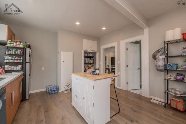 1717 ELIZABETH AVENUE, Wichita Falls, TX 76301