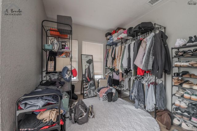 1717 ELIZABETH AVENUE, Wichita Falls, TX 76301