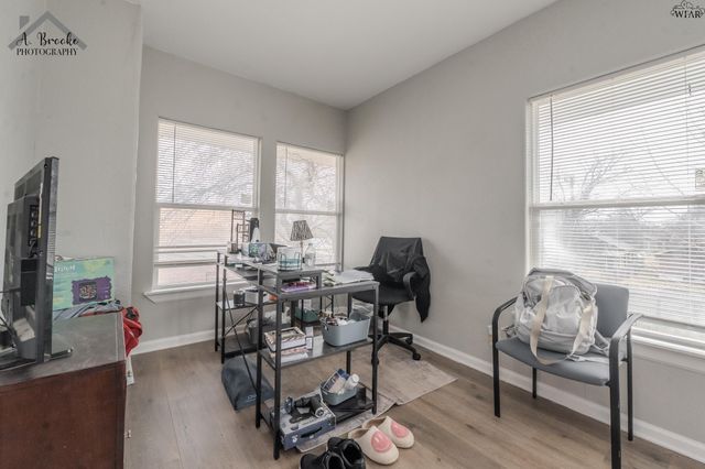 1717 ELIZABETH AVENUE, Wichita Falls, TX 76301