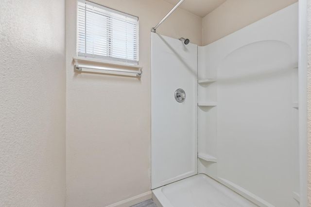 415 N Valeria Street, Fresno, CA 93701