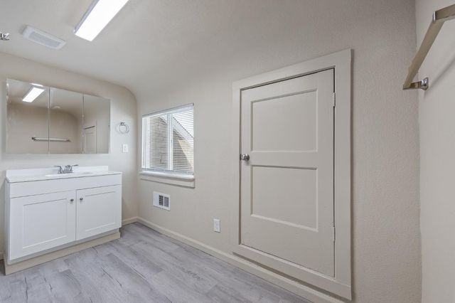 415 N Valeria Street, Fresno, CA 93701