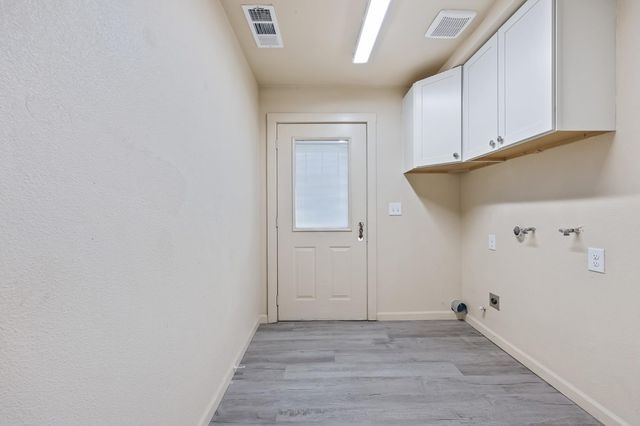 415 N Valeria Street, Fresno, CA 93701