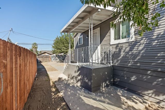 415 N Valeria Street, Fresno, CA 93701