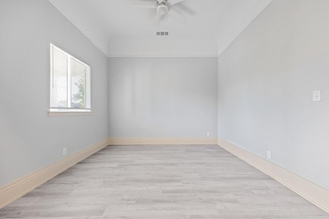 415 N Valeria Street, Fresno, CA 93701