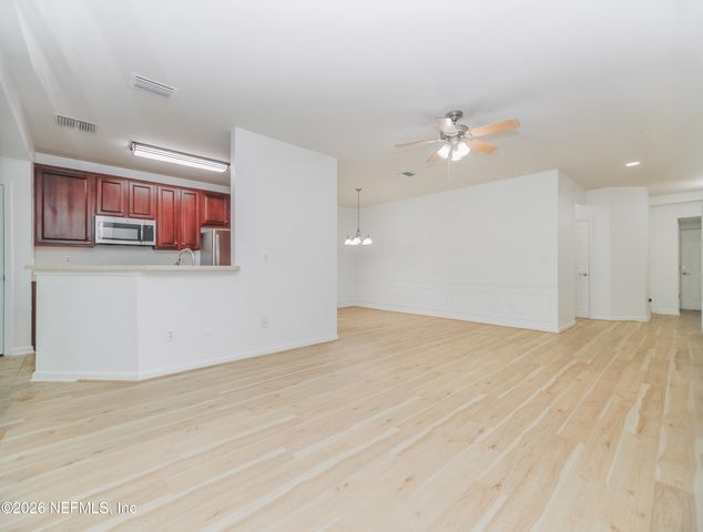 8527 LITTLE SWIFT Circle 34G, Jacksonville, FL 32256