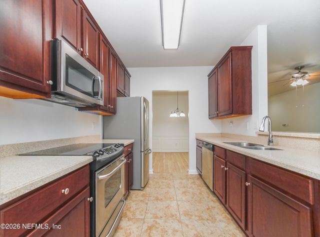 8527 LITTLE SWIFT Circle 34G, Jacksonville, FL 32256