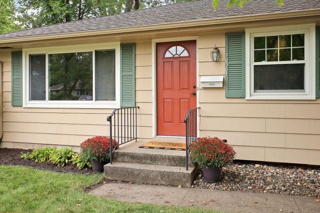 10307 Nicollet Avenue S, Bloomington, MN 55420