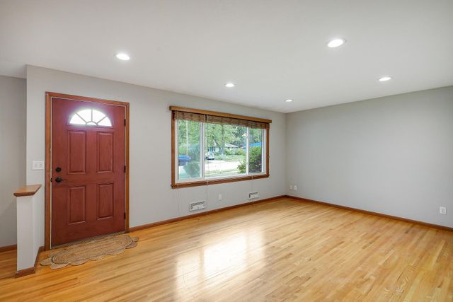 10307 Nicollet Avenue S, Bloomington, MN 55420