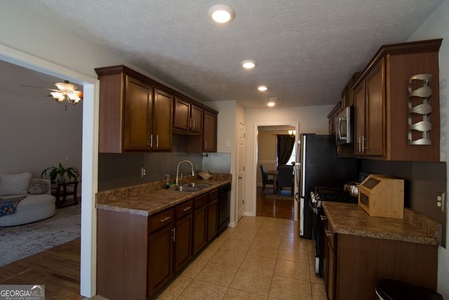 4778 Clayton Crossing Lane, Ellenwood, GA 30294