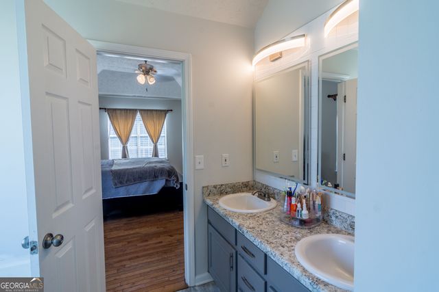 4778 Clayton Crossing Lane, Ellenwood, GA 30294
