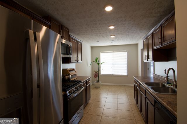 4778 Clayton Crossing Lane, Ellenwood, GA 30294