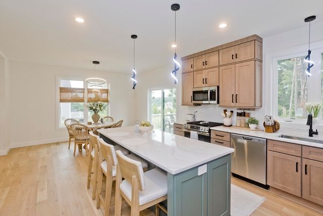 11 Woodland Lane, Belchertown, MA 01007