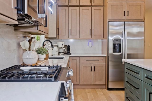 11 Woodland Lane, Belchertown, MA 01007