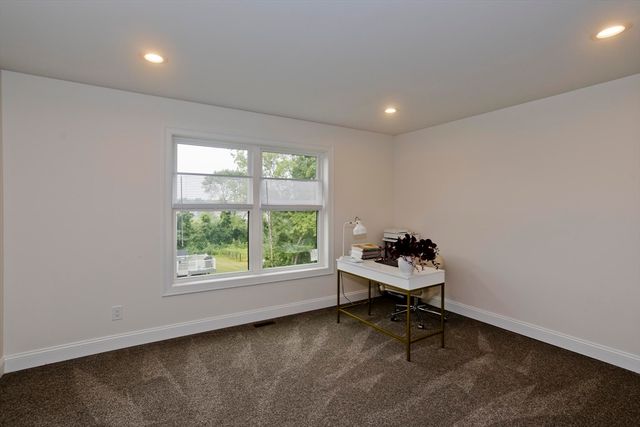 11 Woodland Lane, Belchertown, MA 01007