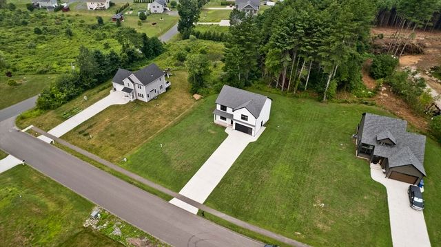 11 Woodland Lane, Belchertown, MA 01007