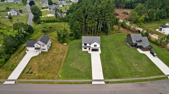 11 Woodland Lane, Belchertown, MA 01007