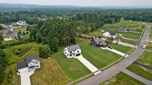 11 Woodland Lane, Belchertown, MA 01007