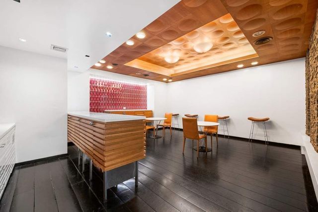 99 John St Apt 2402, New York City, NY 10038