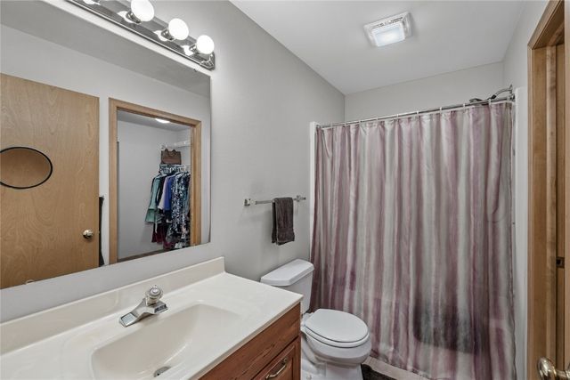 664 J Ave NE A, Cedar Rapids, IA 52402