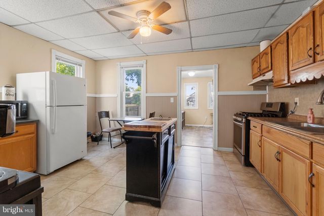 110 DELAWARE AVE, Delanco, NJ 08075