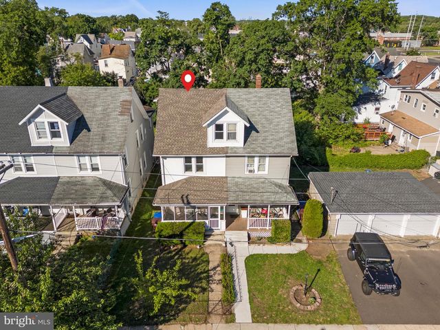 110 DELAWARE AVE, Delanco, NJ 08075