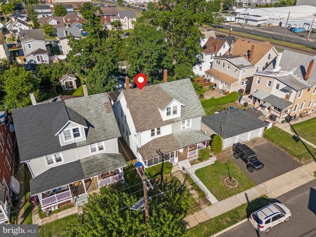 110 DELAWARE AVE, Delanco, NJ 08075