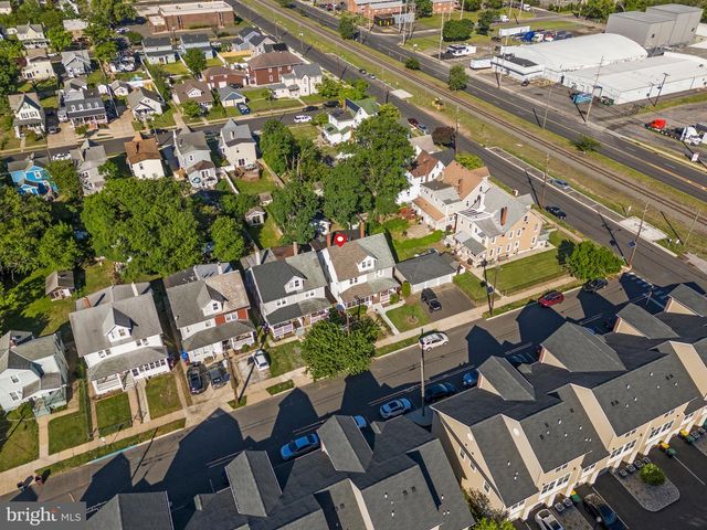 110 DELAWARE AVE, Delanco, NJ 08075
