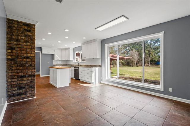 11040 Straub Road, Grand Bay, AL 36541