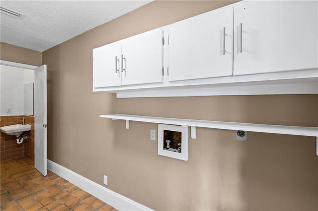 11040 Straub Road, Grand Bay, AL 36541