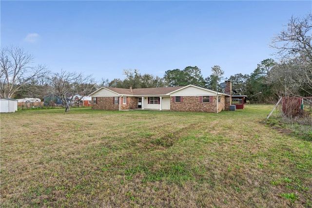 11040 Straub Road, Grand Bay, AL 36541