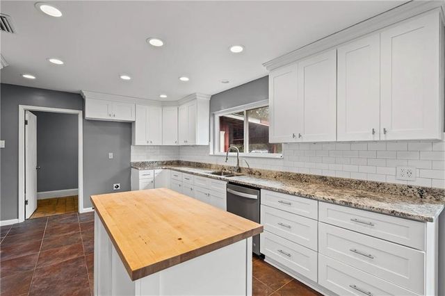 11040 Straub Road, Grand Bay, AL 36541