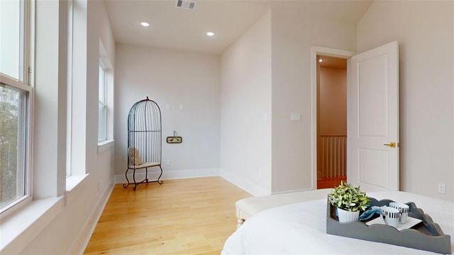 2611 Sherwin Street, Houston, TX 77007